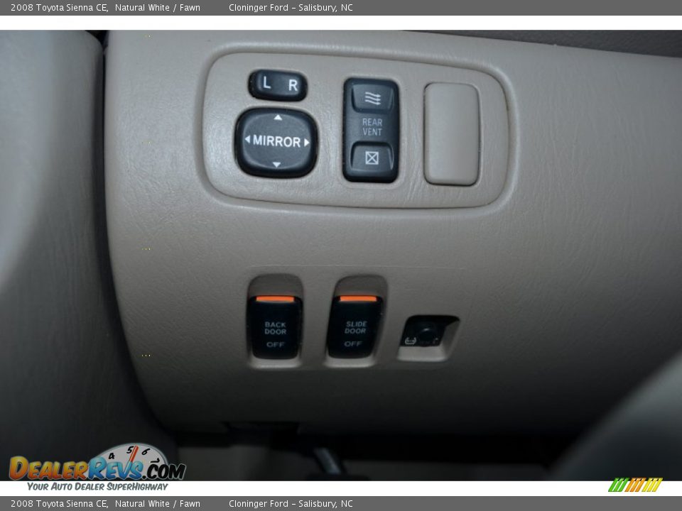 2008 Toyota Sienna CE Natural White / Fawn Photo #26