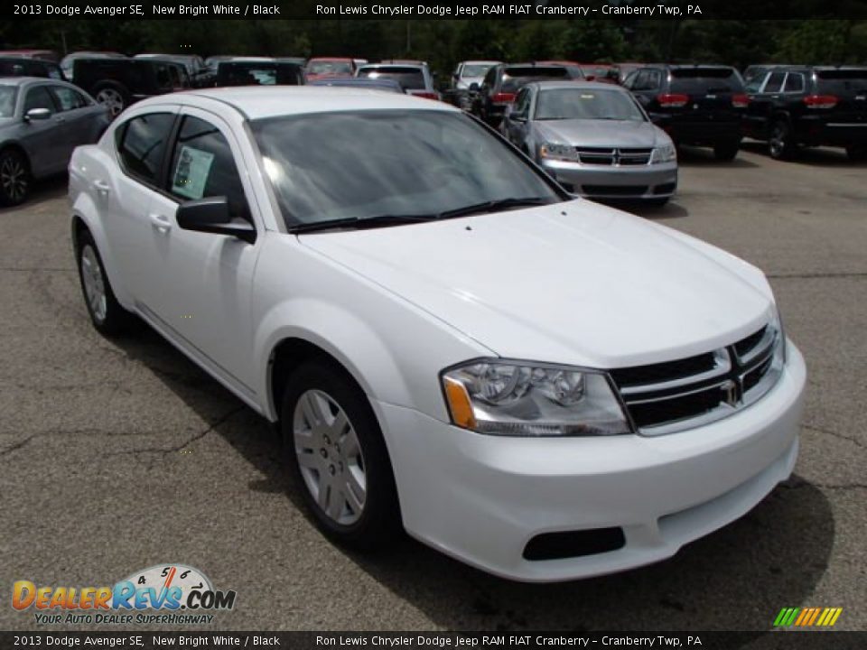 2013 Dodge Avenger SE New Bright White / Black Photo #4