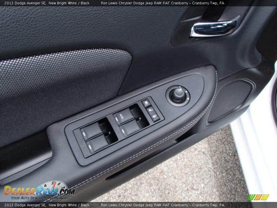 2013 Dodge Avenger SE New Bright White / Black Photo #15