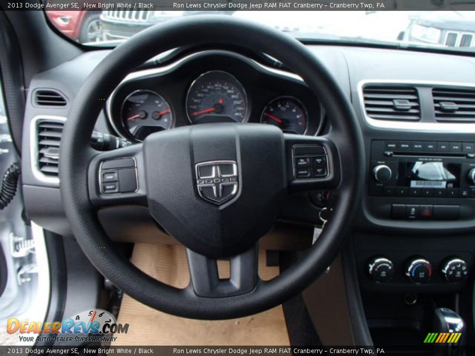 2013 Dodge Avenger SE New Bright White / Black Photo #19