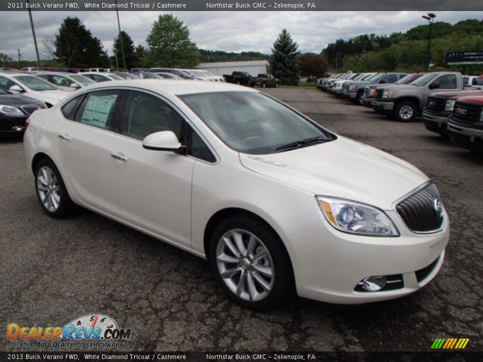2013 Buick Verano FWD White Diamond Tricoat / Cashmere Photo #4