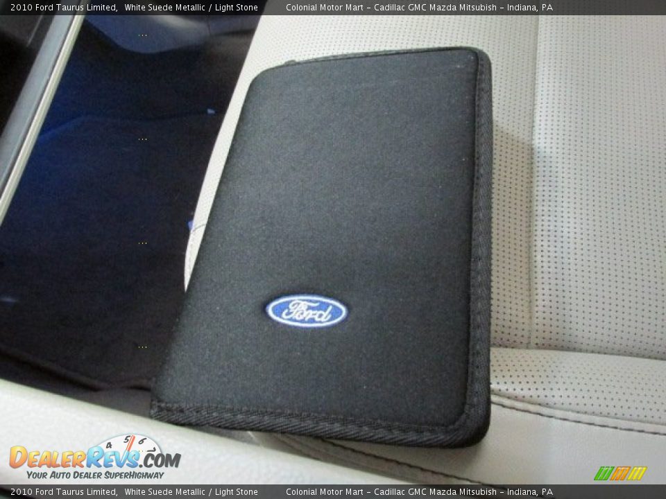2010 Ford Taurus Limited White Suede Metallic / Light Stone Photo #21