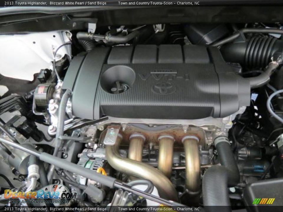 2013 Toyota Highlander Blizzard White Pearl / Sand Beige Photo #20