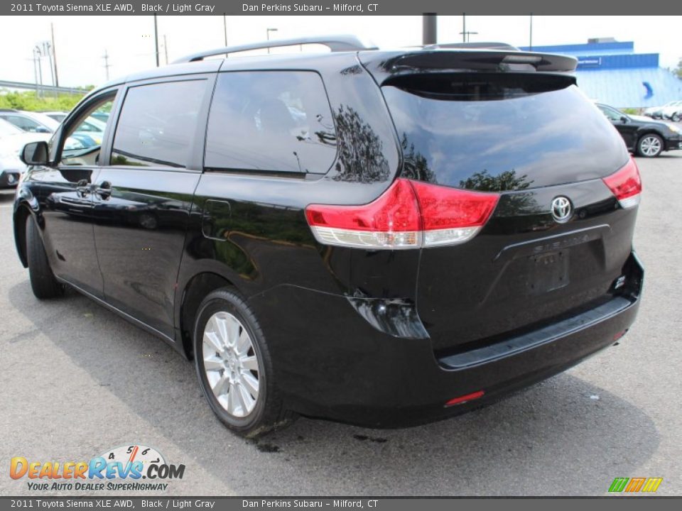 2011 Toyota Sienna XLE AWD Black / Light Gray Photo #10