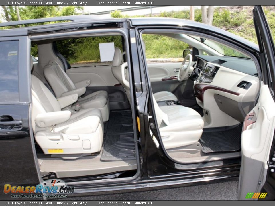 2011 Toyota Sienna XLE AWD Black / Light Gray Photo #17