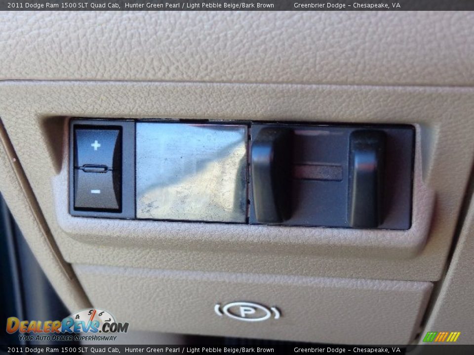 2011 Dodge Ram 1500 SLT Quad Cab Hunter Green Pearl / Light Pebble Beige/Bark Brown Photo #21