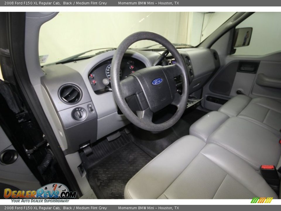 2008 Ford F150 XL Regular Cab Black / Medium Flint Grey Photo #4
