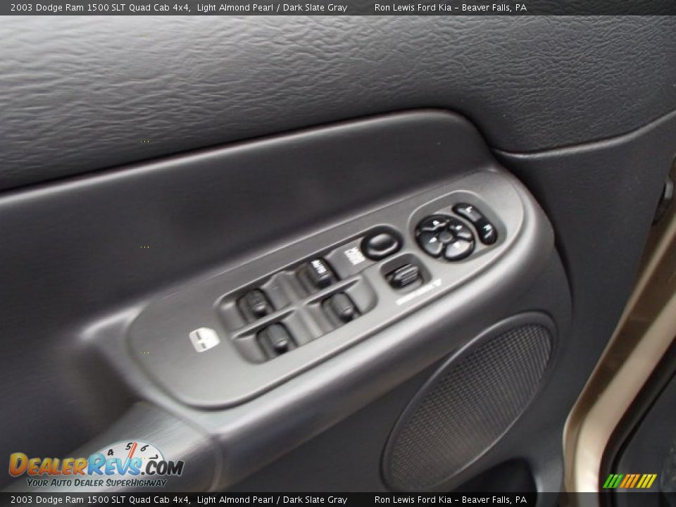 2003 Dodge Ram 1500 SLT Quad Cab 4x4 Light Almond Pearl / Dark Slate Gray Photo #15
