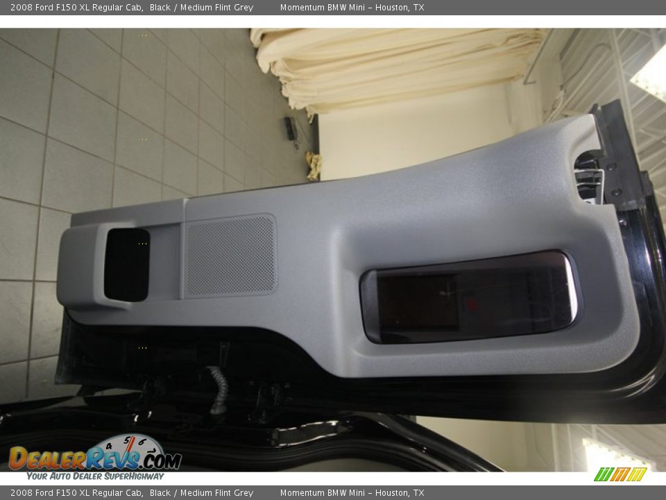 2008 Ford F150 XL Regular Cab Black / Medium Flint Grey Photo #24