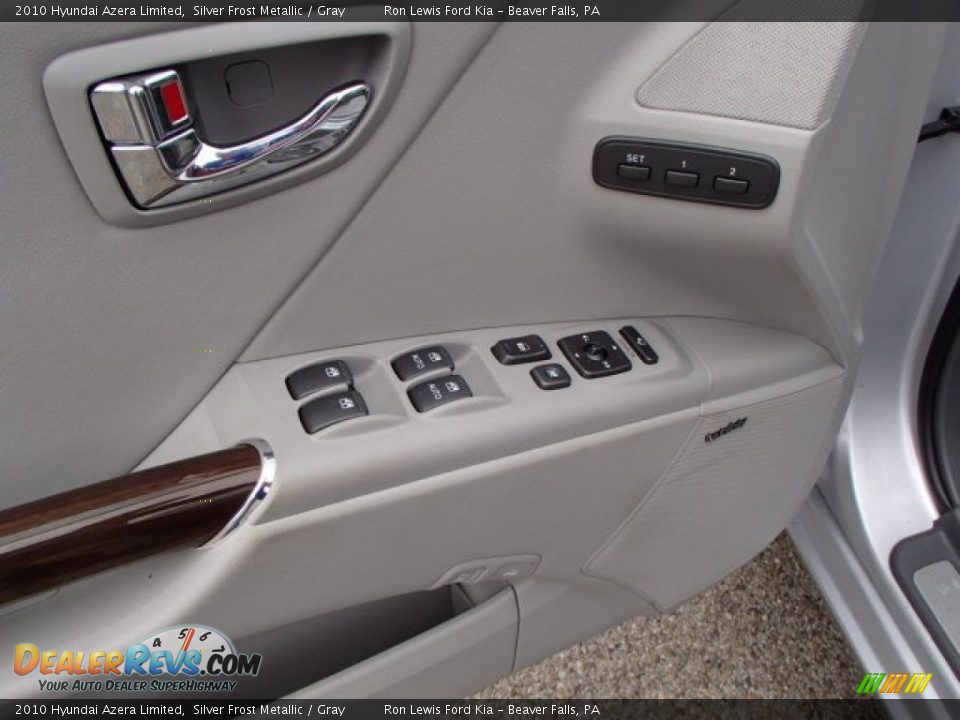 Controls of 2010 Hyundai Azera Limited Photo #14