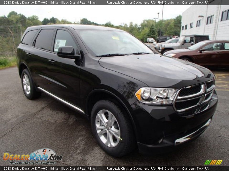 Front 3/4 View of 2013 Dodge Durango SXT AWD Photo #4