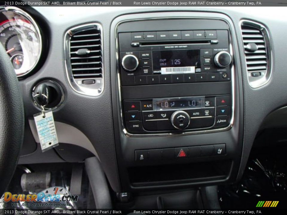 Controls of 2013 Dodge Durango SXT AWD Photo #17