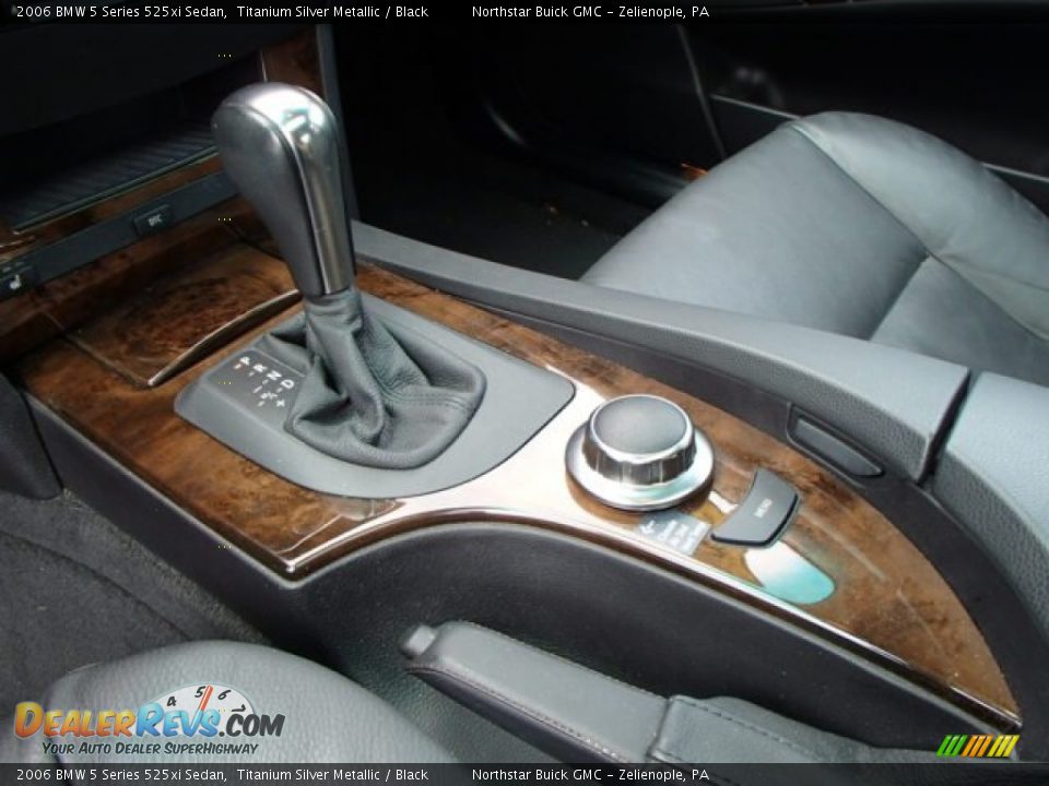 2006 BMW 5 Series 525xi Sedan Titanium Silver Metallic / Black Photo #17