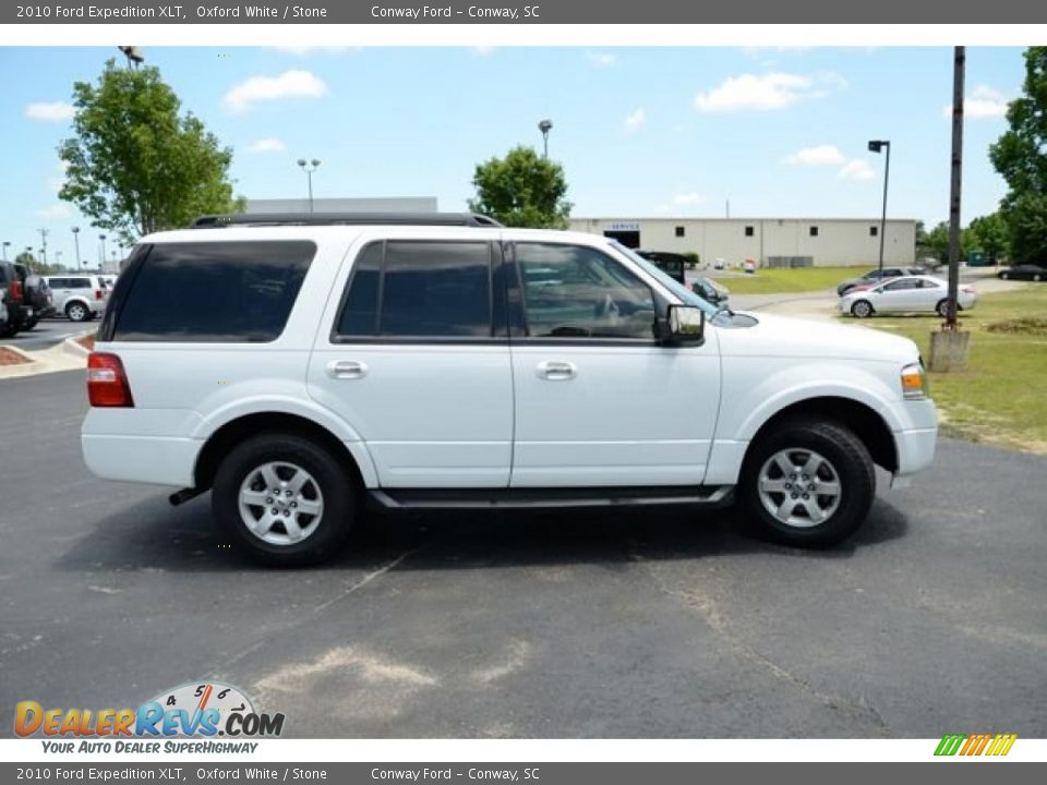 Oxford White 2010 Ford Expedition XLT Photo #4