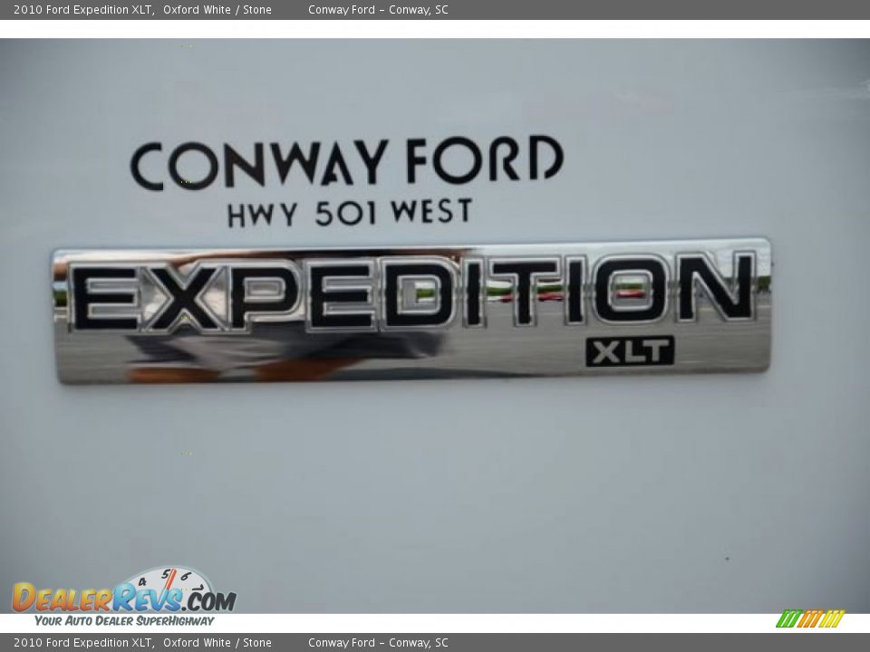 2010 Ford Expedition XLT Oxford White / Stone Photo #11