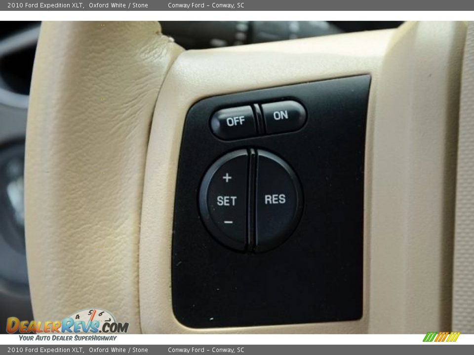 2010 Ford Expedition XLT Oxford White / Stone Photo #26