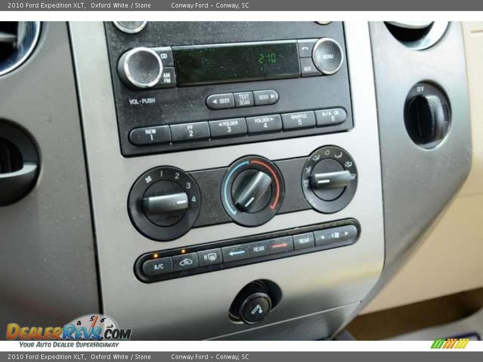 2010 Ford Expedition XLT Oxford White / Stone Photo #28