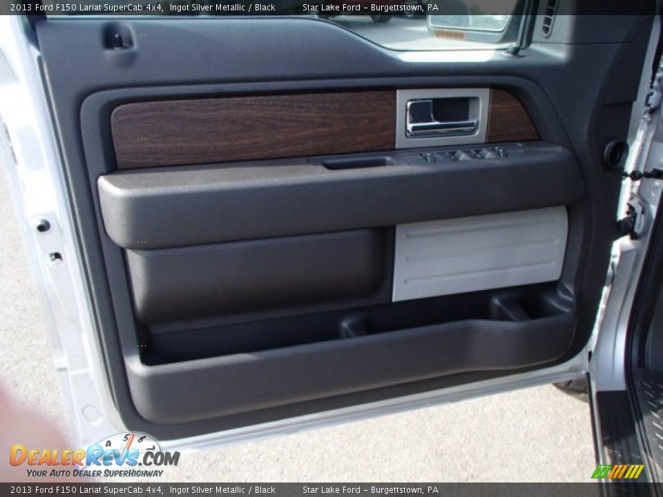 Door Panel of 2013 Ford F150 Lariat SuperCab 4x4 Photo #12