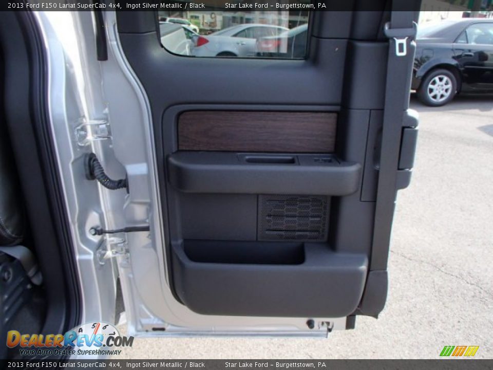 Door Panel of 2013 Ford F150 Lariat SuperCab 4x4 Photo #14