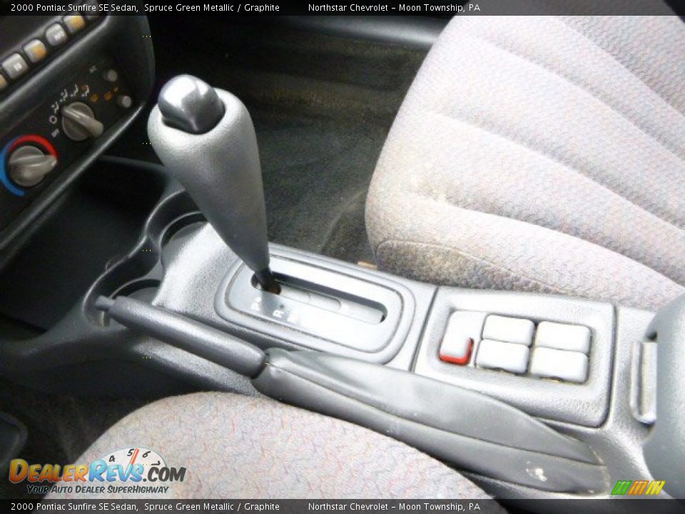 2000 Pontiac Sunfire SE Sedan Shifter Photo #12