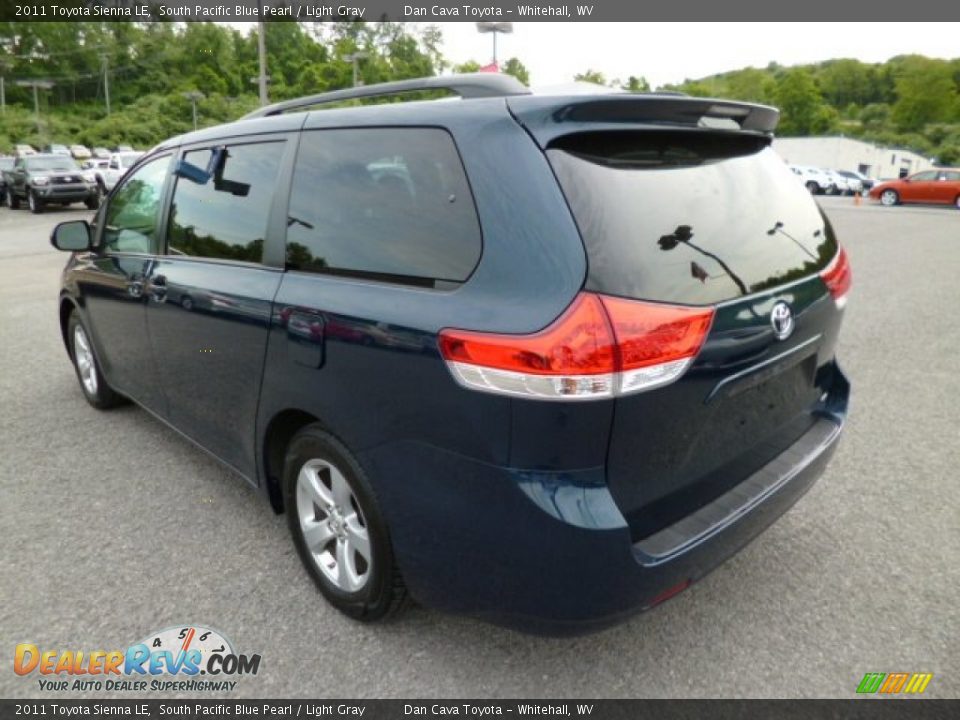 2011 Toyota Sienna LE South Pacific Blue Pearl / Light Gray Photo #4