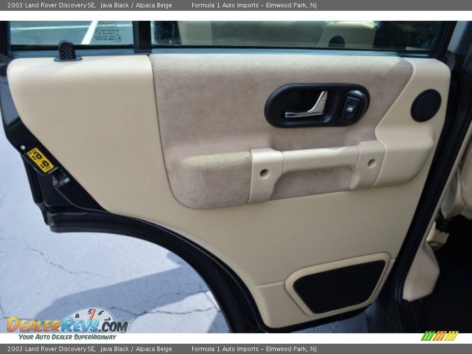 Door Panel of 2003 Land Rover Discovery SE Photo #19