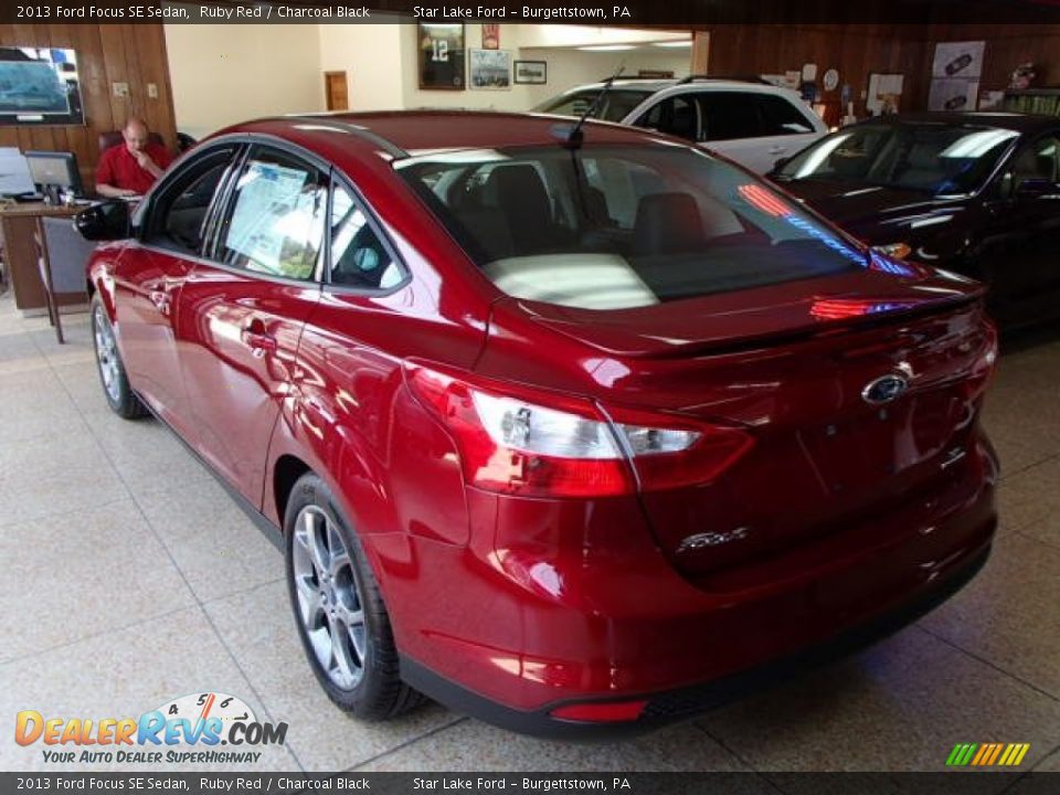 2013 Ford Focus SE Sedan Ruby Red / Charcoal Black Photo #7