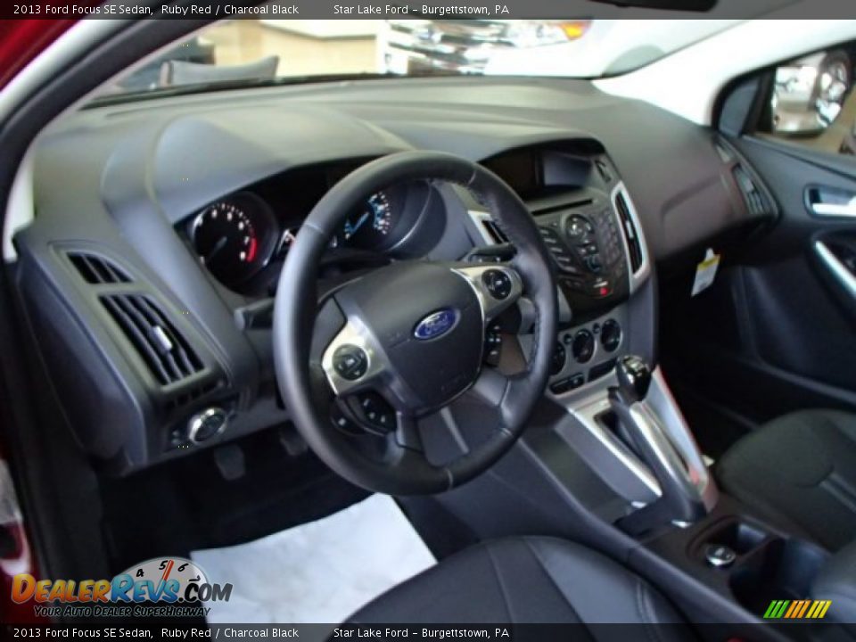 2013 Ford Focus SE Sedan Ruby Red / Charcoal Black Photo #9