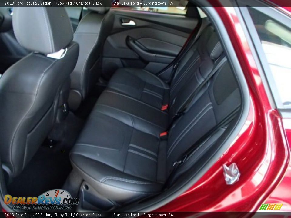 2013 Ford Focus SE Sedan Ruby Red / Charcoal Black Photo #12
