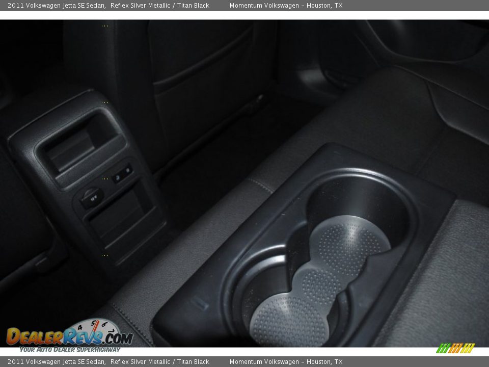 2011 Volkswagen Jetta SE Sedan Reflex Silver Metallic / Titan Black Photo #28