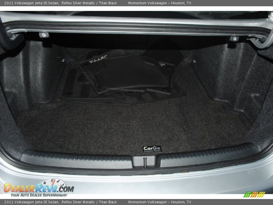 2011 Volkswagen Jetta SE Sedan Reflex Silver Metallic / Titan Black Photo #32