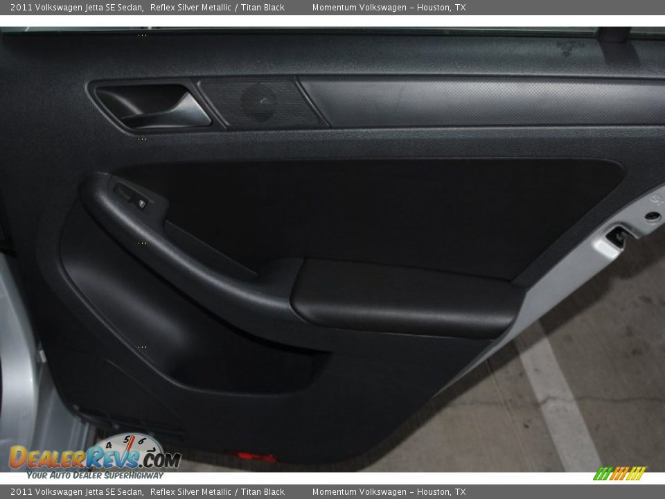 2011 Volkswagen Jetta SE Sedan Reflex Silver Metallic / Titan Black Photo #36