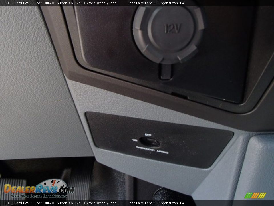 2013 Ford F250 Super Duty XL SuperCab 4x4 Oxford White / Steel Photo #22