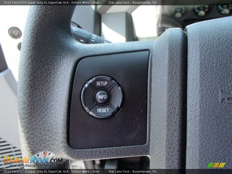 2013 Ford F250 Super Duty XL SuperCab 4x4 Oxford White / Steel Photo #24