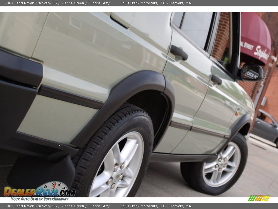 2004 Land Rover Discovery SE7 Vienna Green / Tundra Grey Photo #17