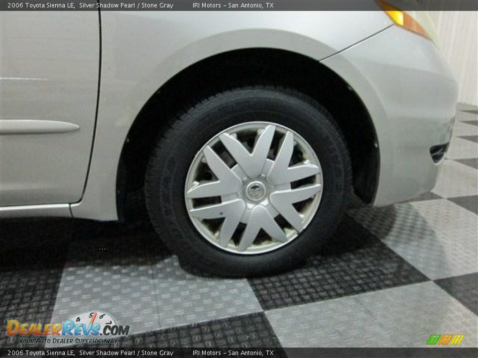 2006 Toyota Sienna LE Silver Shadow Pearl / Stone Gray Photo #8