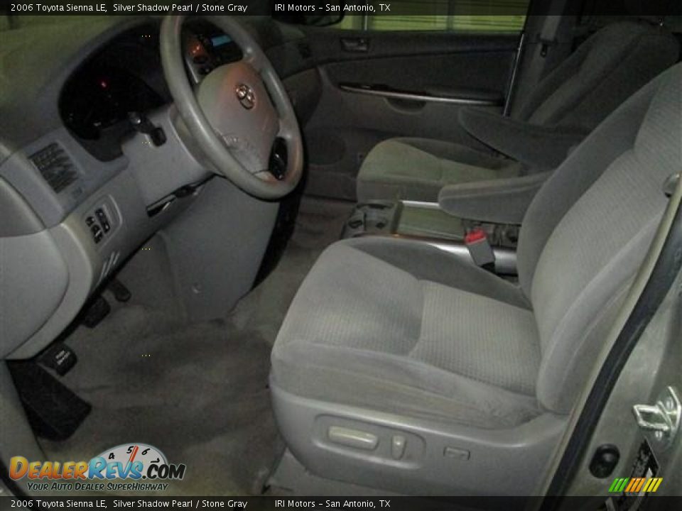 2006 Toyota Sienna LE Silver Shadow Pearl / Stone Gray Photo #10