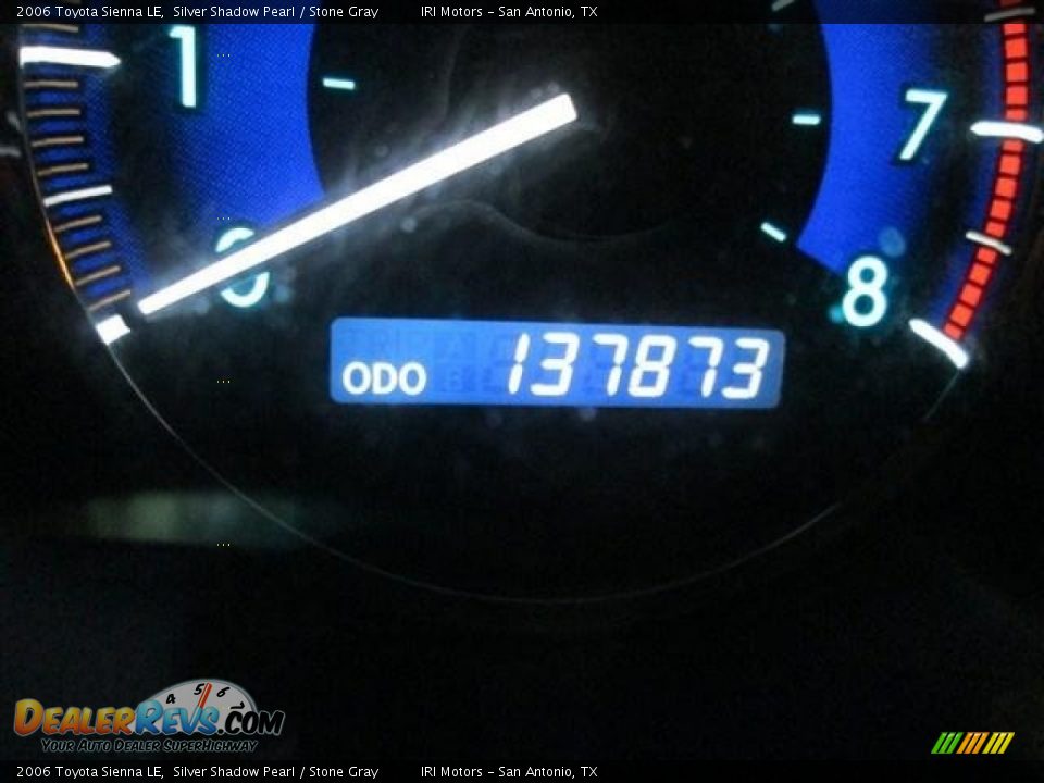 2006 Toyota Sienna LE Silver Shadow Pearl / Stone Gray Photo #12