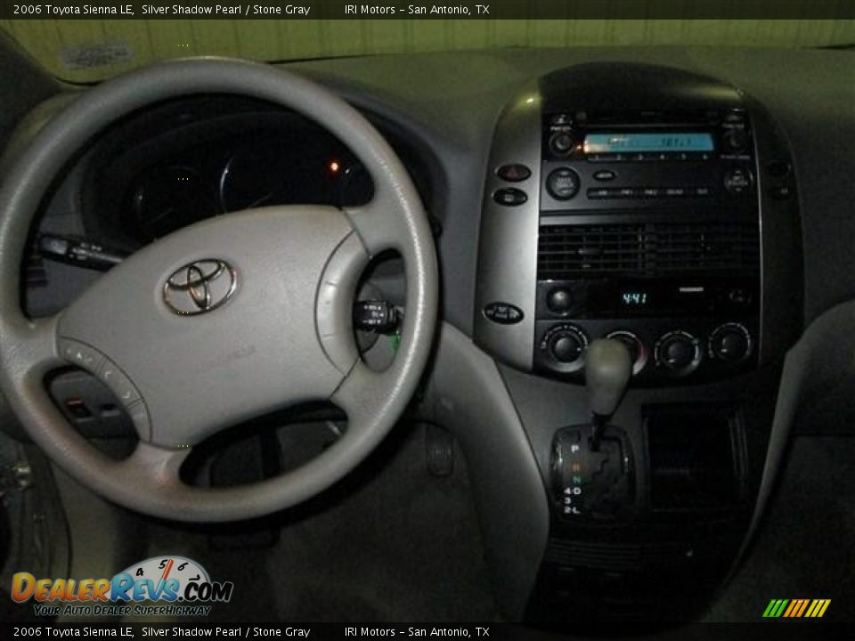2006 Toyota Sienna LE Silver Shadow Pearl / Stone Gray Photo #13