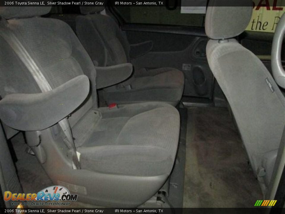 2006 Toyota Sienna LE Silver Shadow Pearl / Stone Gray Photo #19