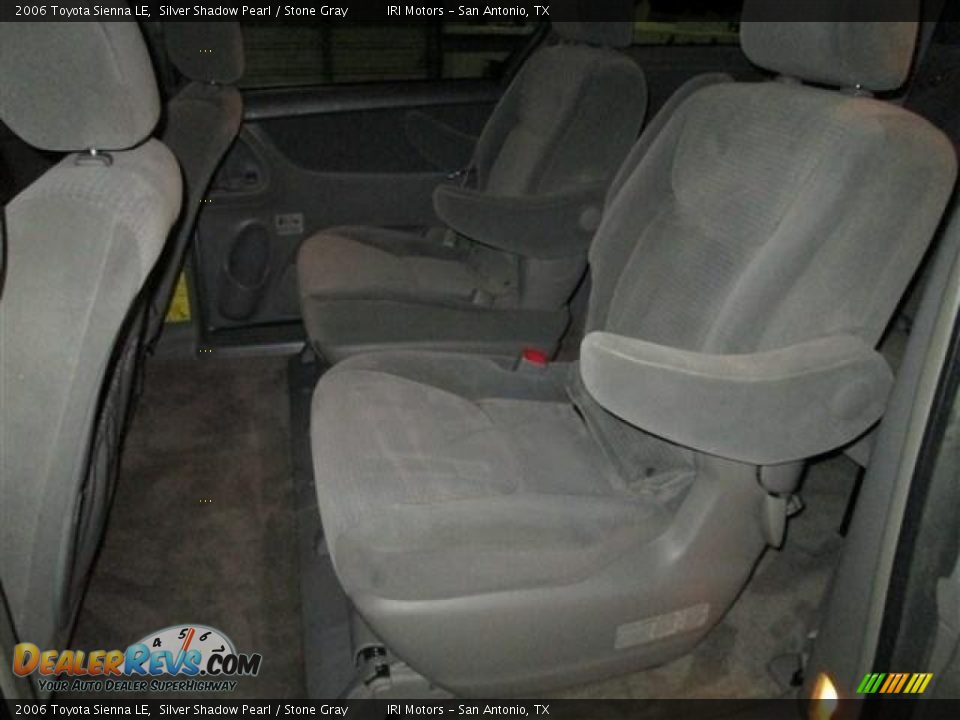 2006 Toyota Sienna LE Silver Shadow Pearl / Stone Gray Photo #20