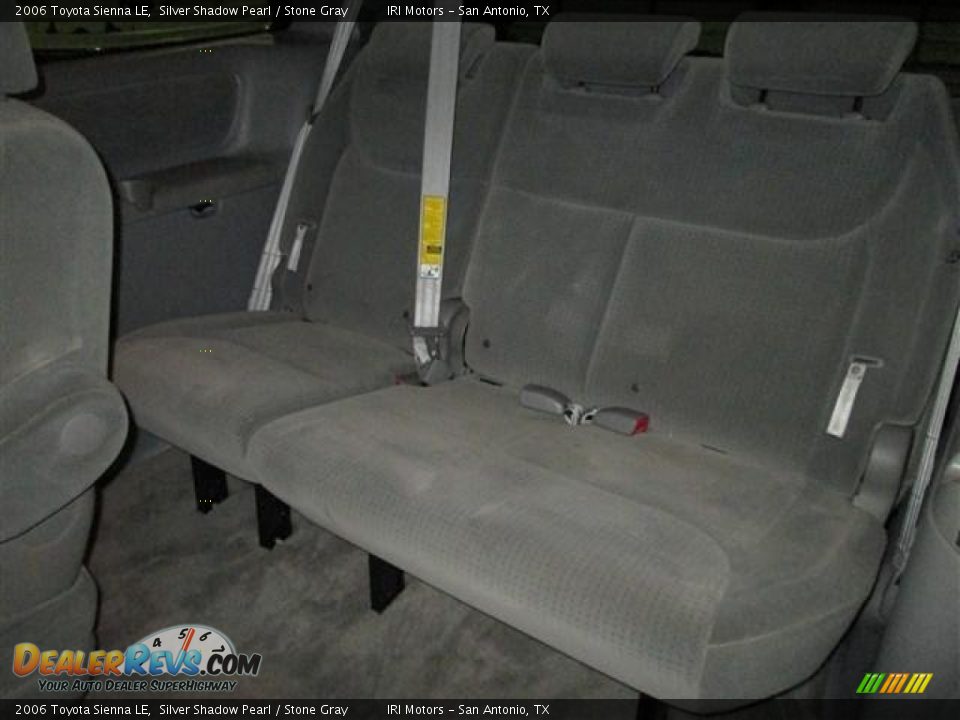 2006 Toyota Sienna LE Silver Shadow Pearl / Stone Gray Photo #21