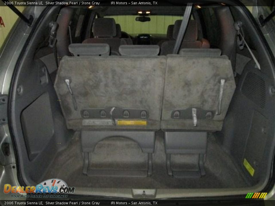 2006 Toyota Sienna LE Silver Shadow Pearl / Stone Gray Photo #22