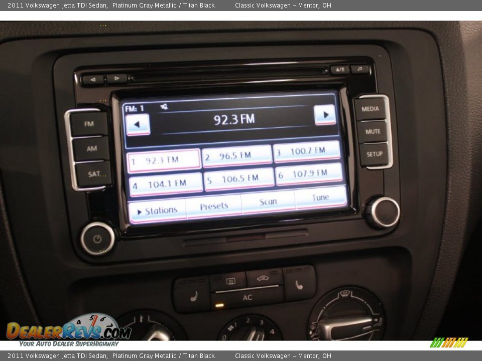 2011 Volkswagen Jetta TDI Sedan Platinum Gray Metallic / Titan Black Photo #11