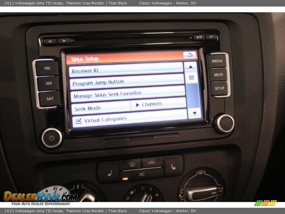 2011 Volkswagen Jetta TDI Sedan Platinum Gray Metallic / Titan Black Photo #16