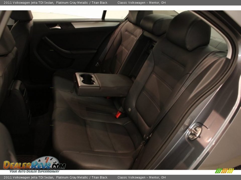 2011 Volkswagen Jetta TDI Sedan Platinum Gray Metallic / Titan Black Photo #24