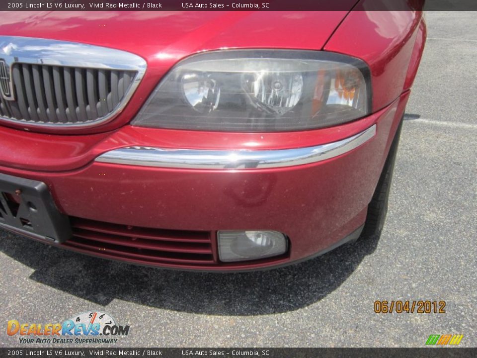 2005 Lincoln LS V6 Luxury Vivid Red Metallic / Black Photo #2