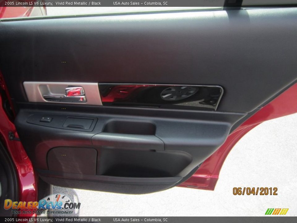 2005 Lincoln LS V6 Luxury Vivid Red Metallic / Black Photo #22