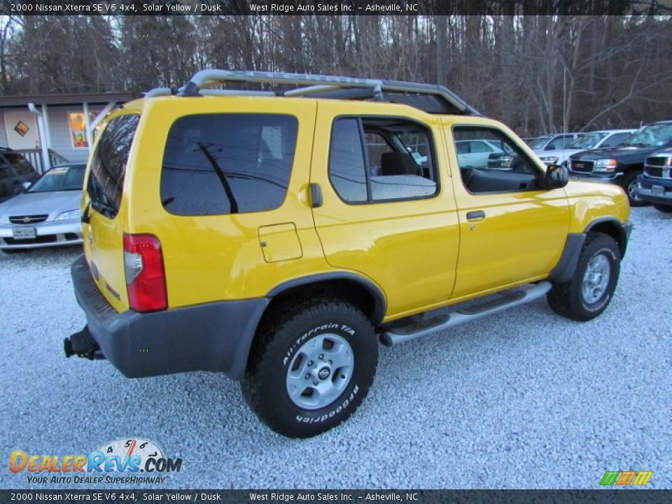 2000 Nissan Xterra SE V6 4x4 Solar Yellow / Dusk Photo #4