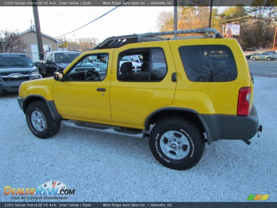 2000 Nissan Xterra SE V6 4x4 Solar Yellow / Dusk Photo #8